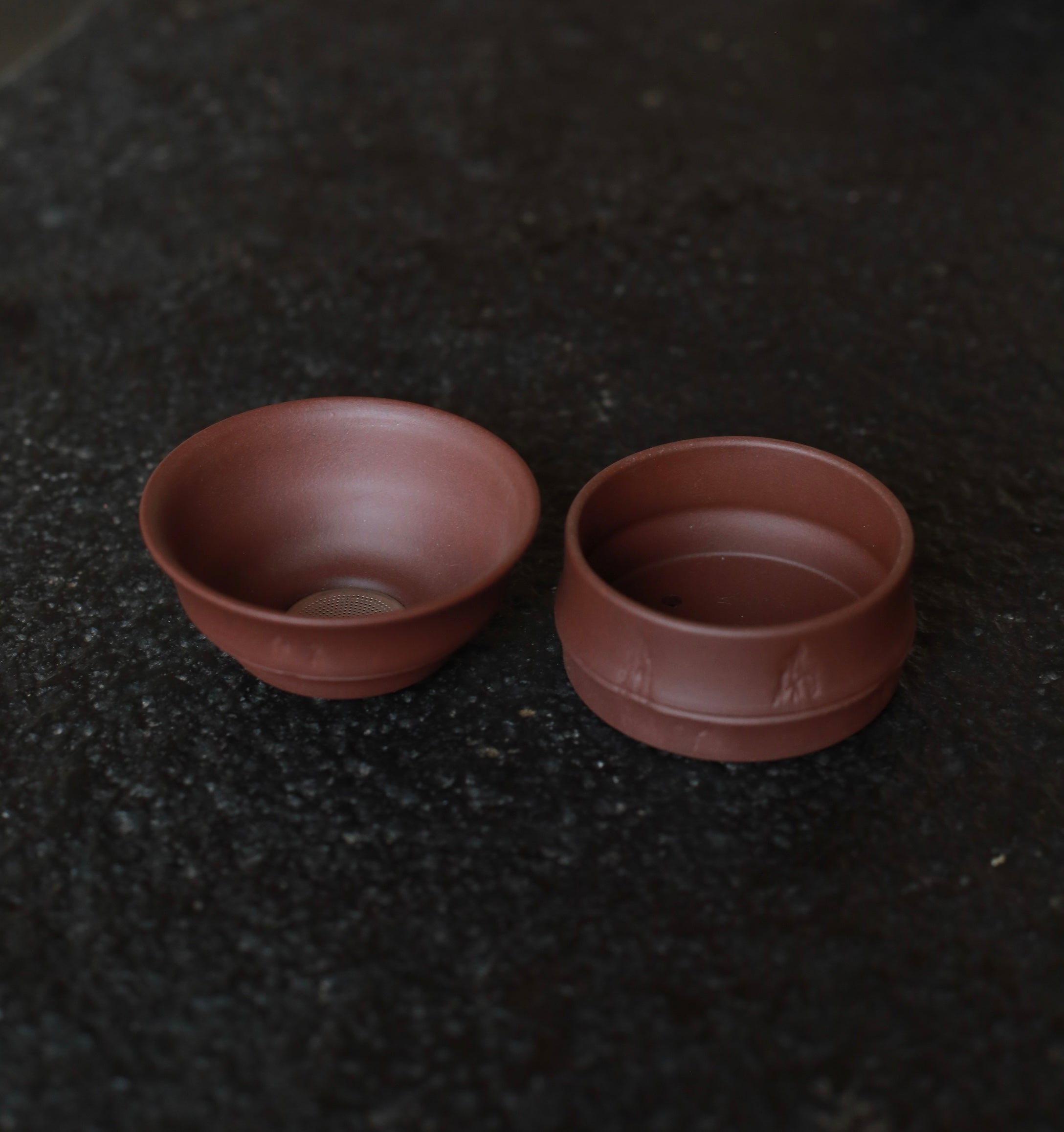 Red Clay Tea Strainer Set