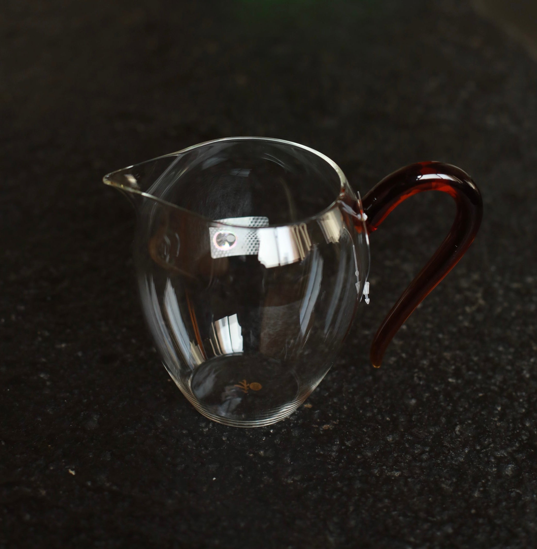 Luminous Glass Serving Cup (Ruby)