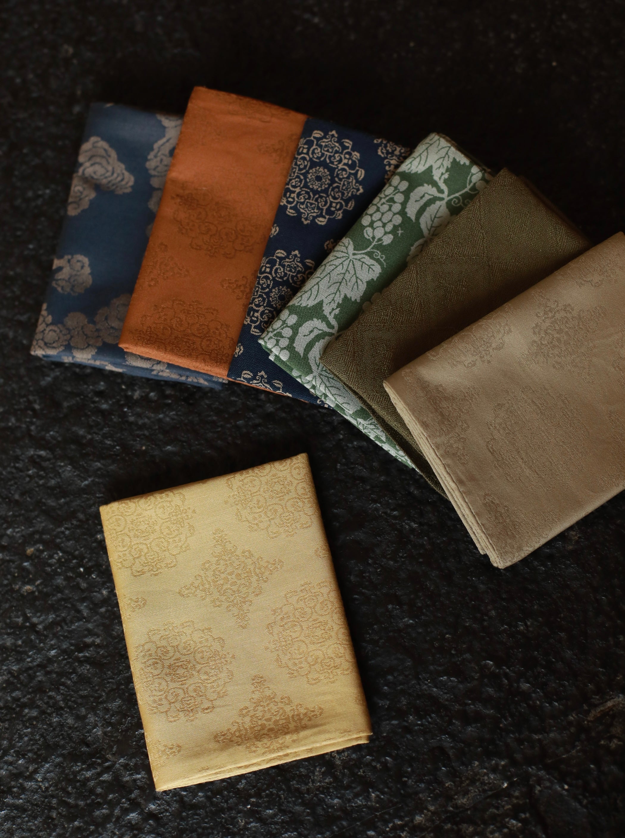 Patterned Fabric Tea Cloth
